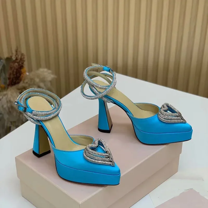 Casual Sandal Leather - Sandali con decorazione d'amore in cristallo